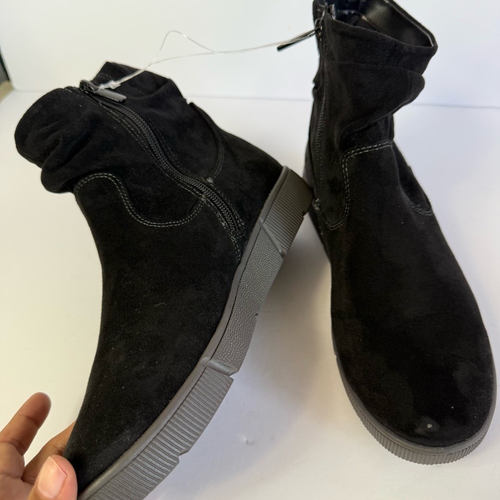 IMPO Women’s Black Suede Ankle Boots - Picture 8 of 9